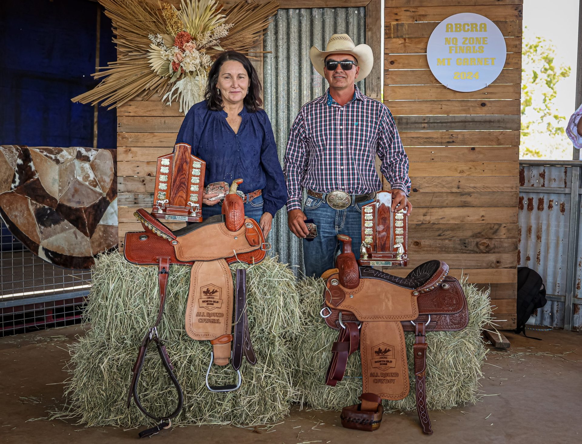 Allround-Cowgirl-Cowboy-scaled